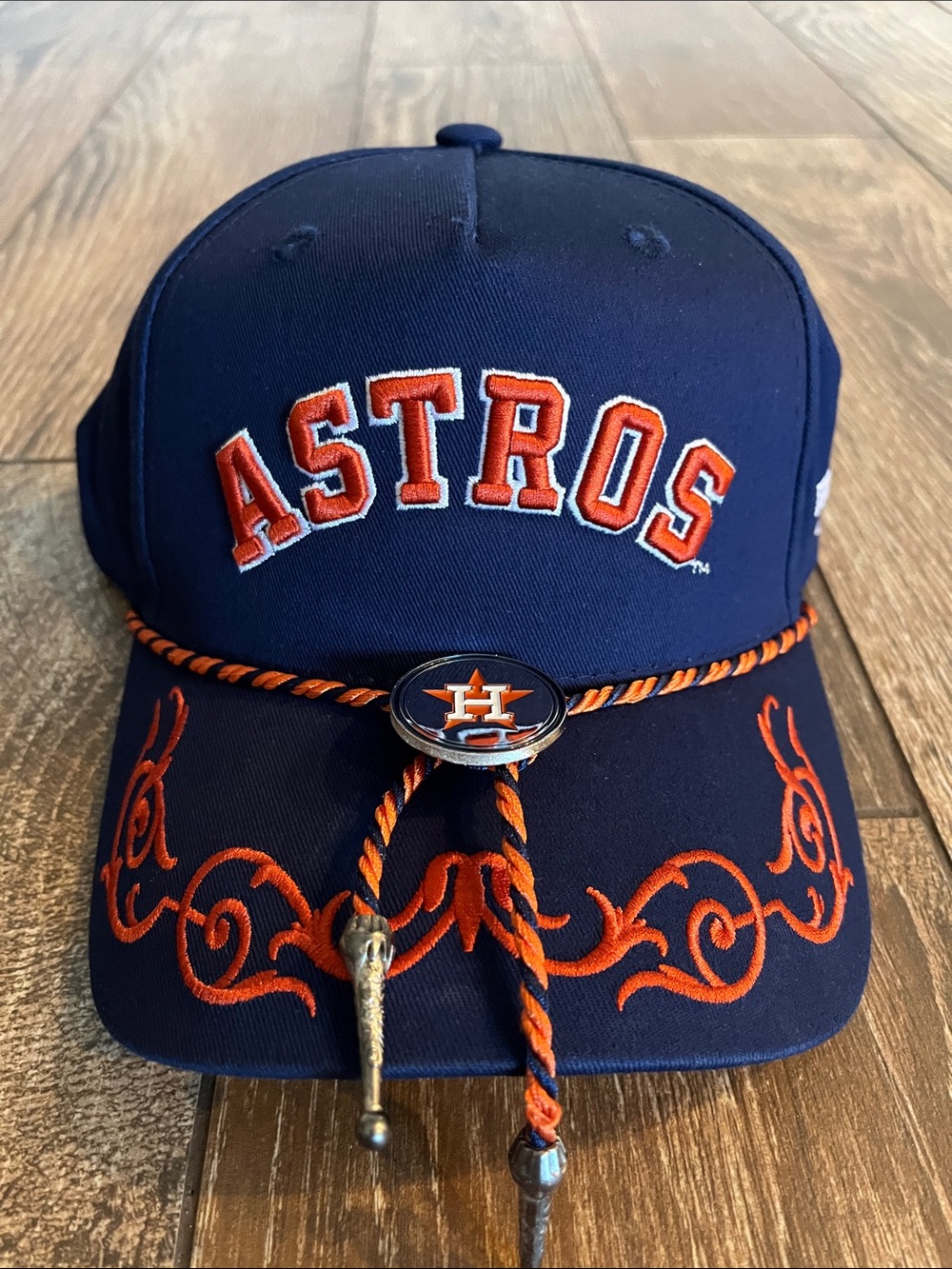New! Houston Astros bolo tie hat